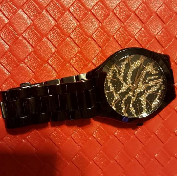 Michael Kors black w/ rose gold watch - Picture 2 of 3